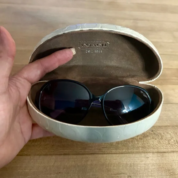 Coach Purple Brayden S784A Onyx 019 Sunglasses with White  display picture 3